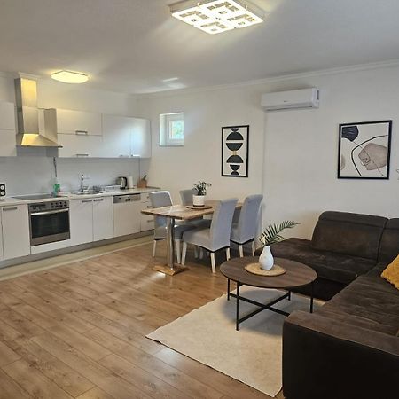 Elite Apartment Jasmina Bihać Buitenkant foto