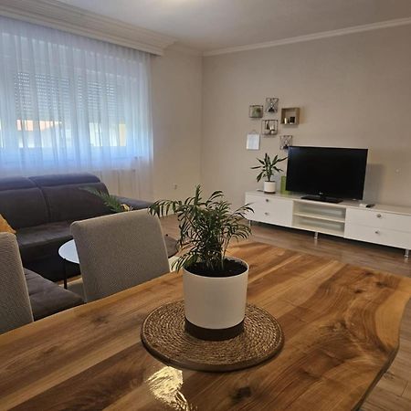 Elite Apartment Jasmina Bihać Buitenkant foto